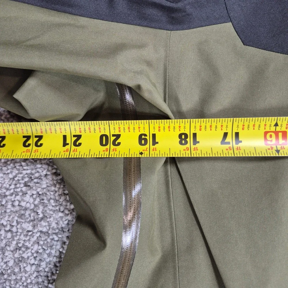 Arc'teryx Alpha‎ SV Jacket Mens Small Spotlight Green GORE-TEX Waterproof Shell